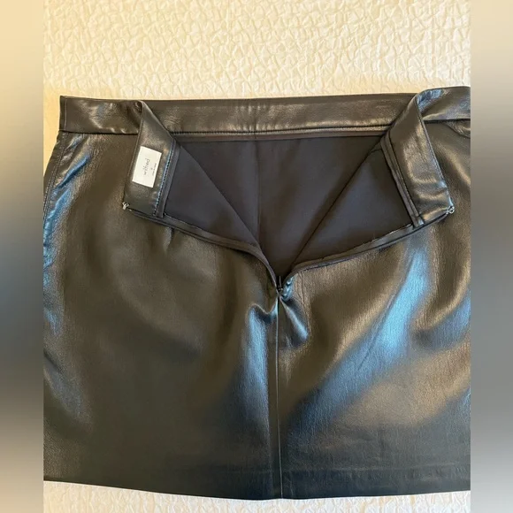 Wilfred Tempest Faux Leather Mini Skirt – Black – Size 16 (NWT) - Picture 7 of 11